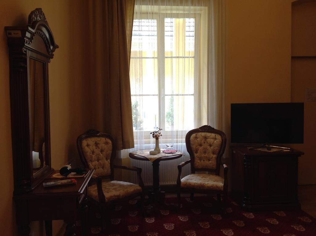 Hotel Astoria Satu Mare Rum bild