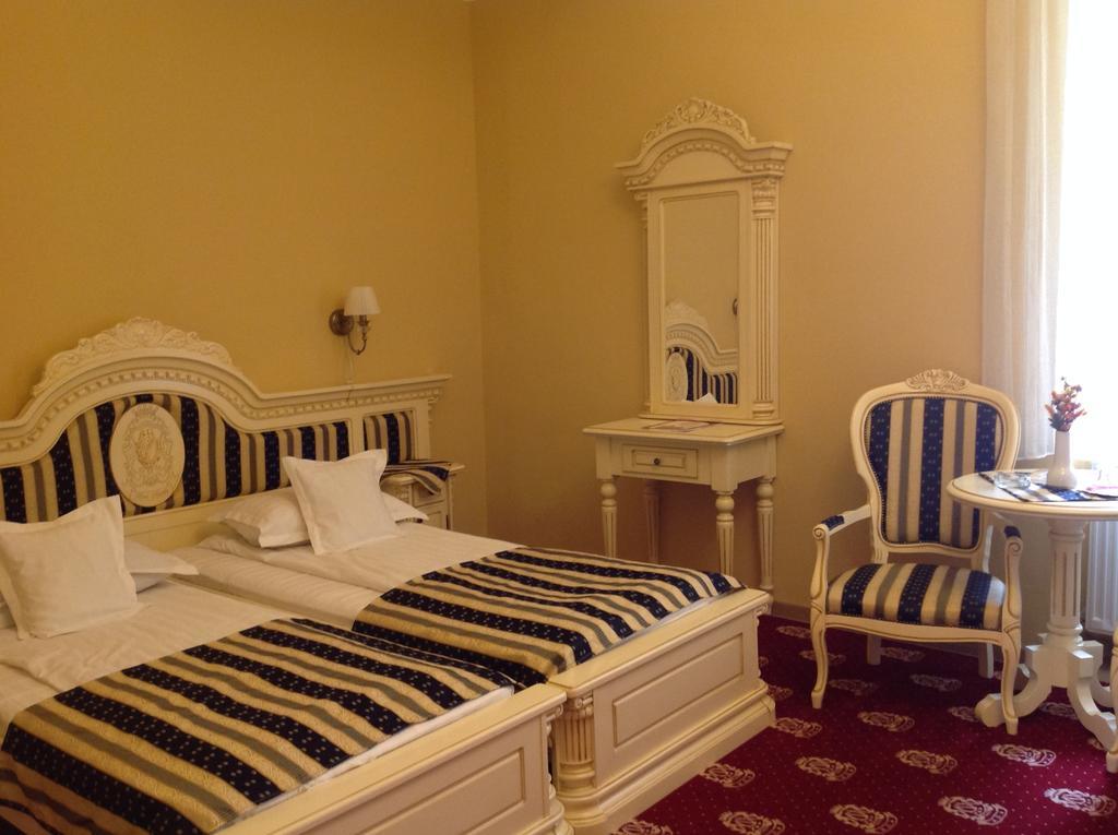 Hotel Astoria Satu Mare Rum bild
