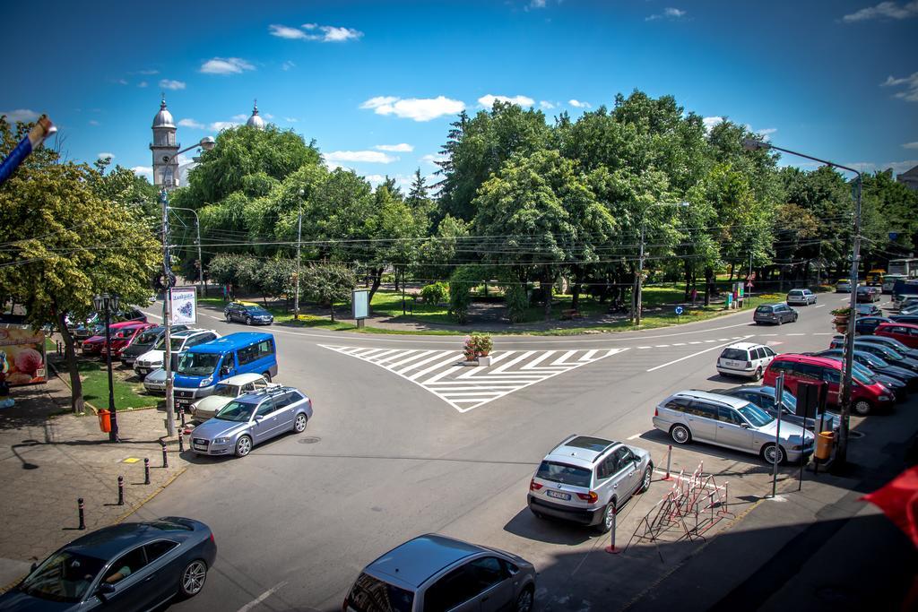 Hotel Astoria Satu Mare Exteriör bild